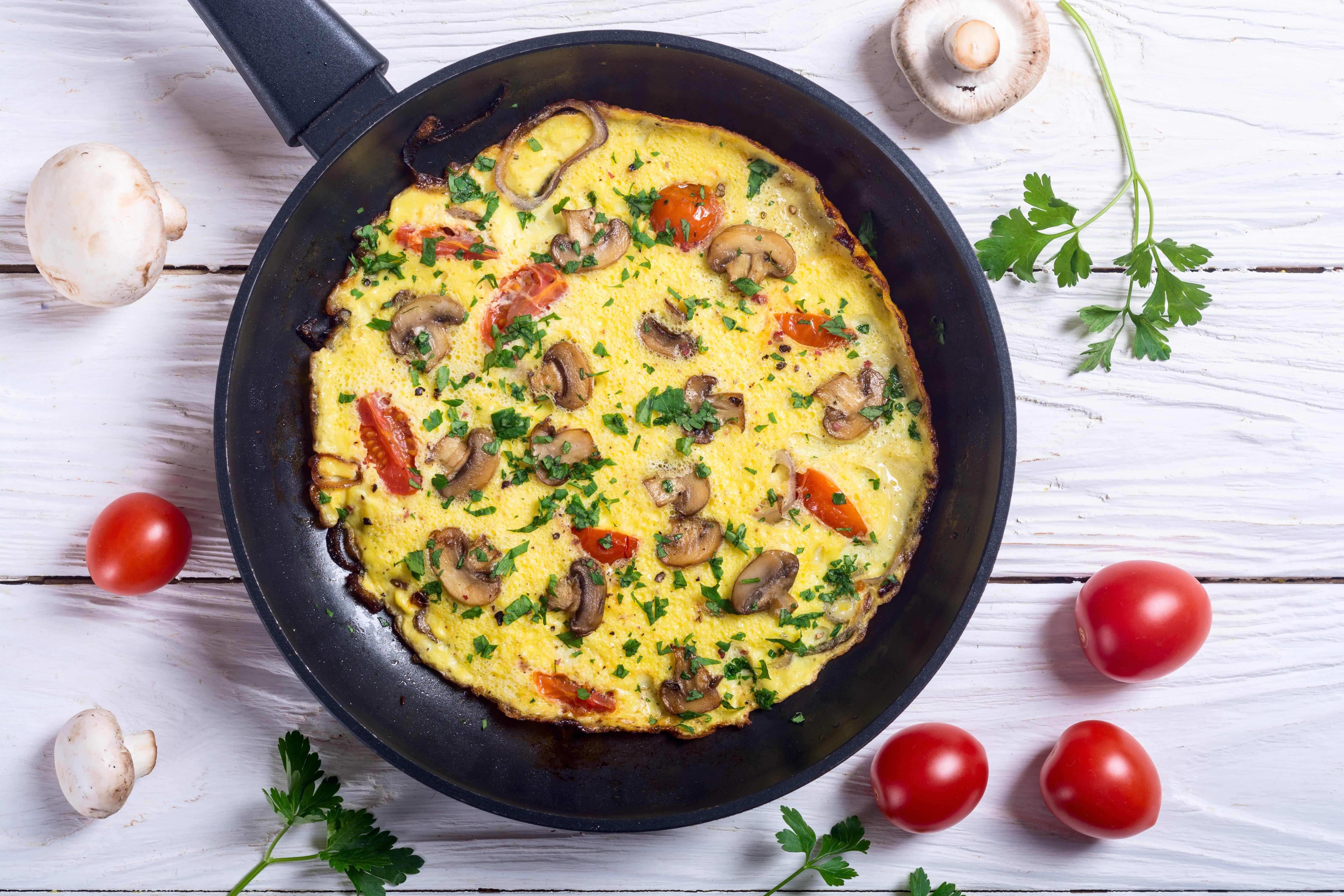 HERB, MUSHROOM & TOMATO FRITTATA