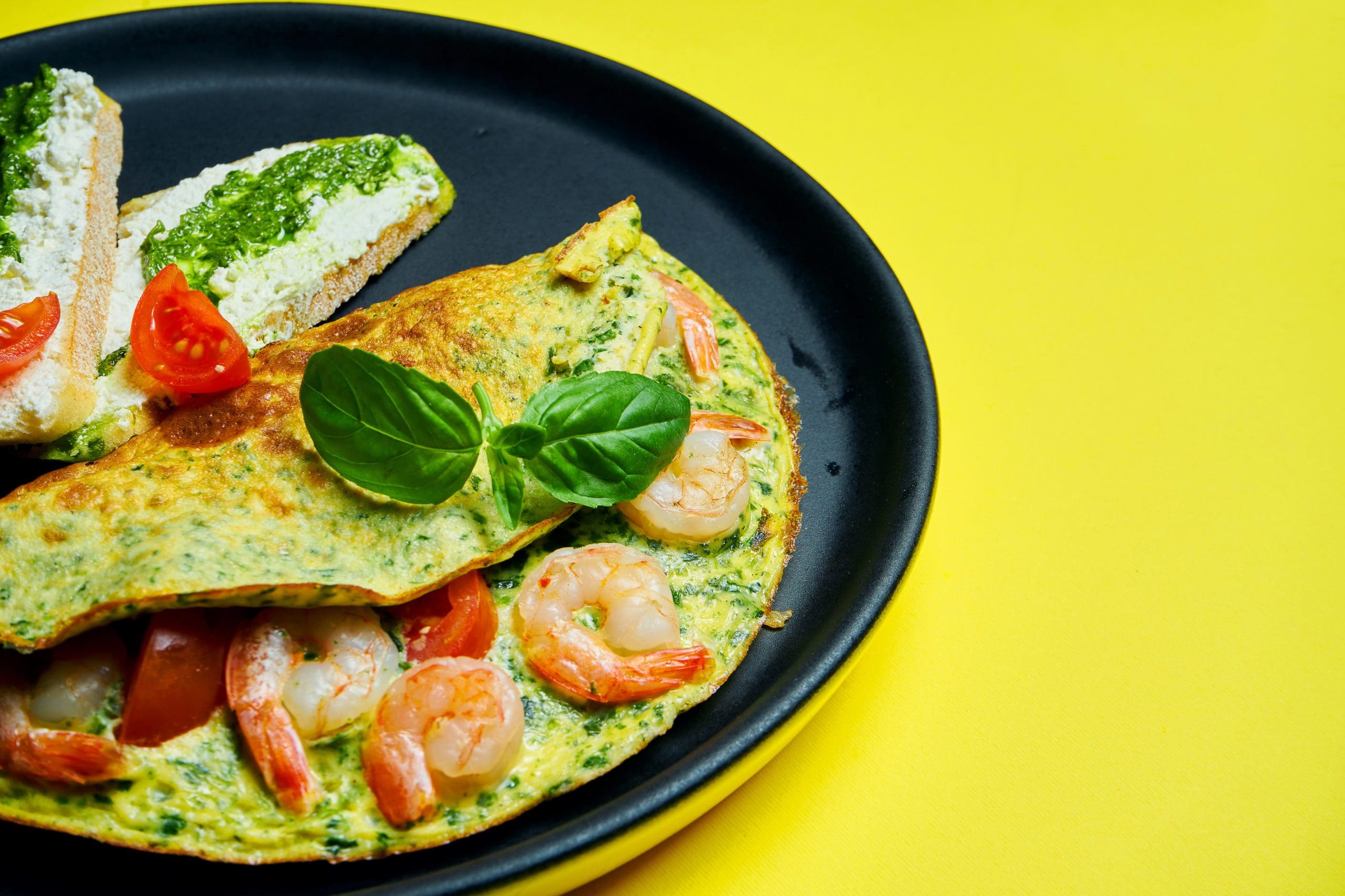 PESTO OMELETTE with PRAWNS